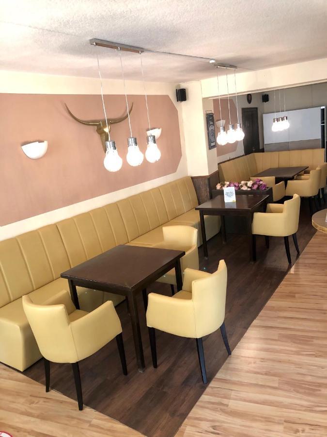 Hotel & Restaurant Arnoldusklause Duren Екстер'єр фото