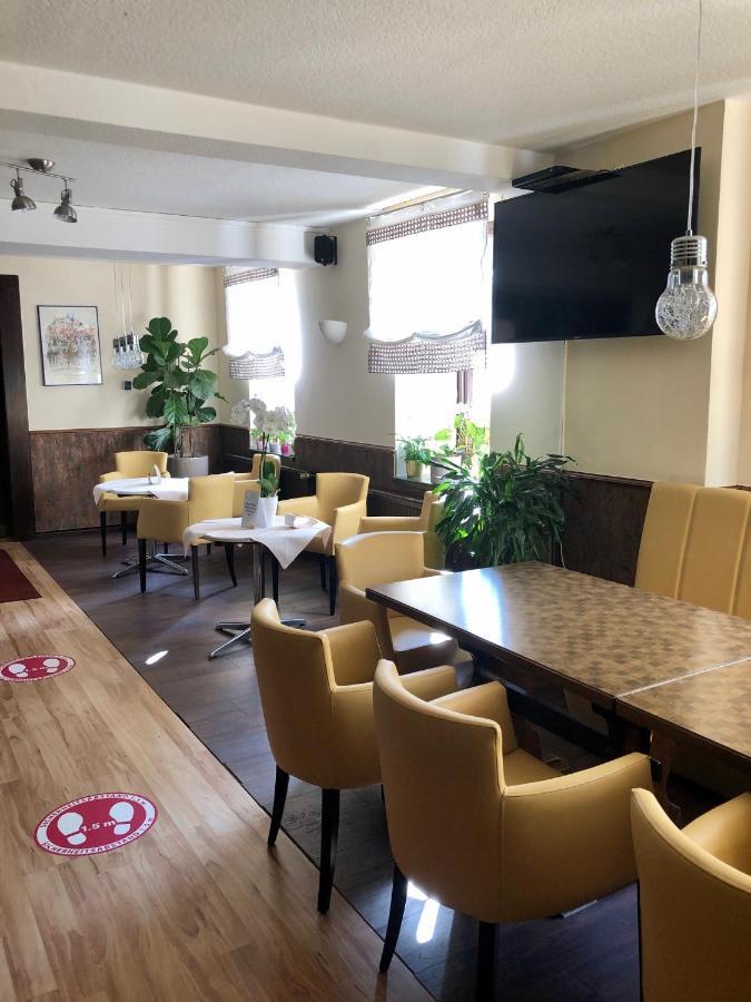 Hotel & Restaurant Arnoldusklause Duren Екстер'єр фото