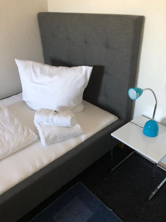 Hotel & Restaurant Arnoldusklause Duren Екстер'єр фото