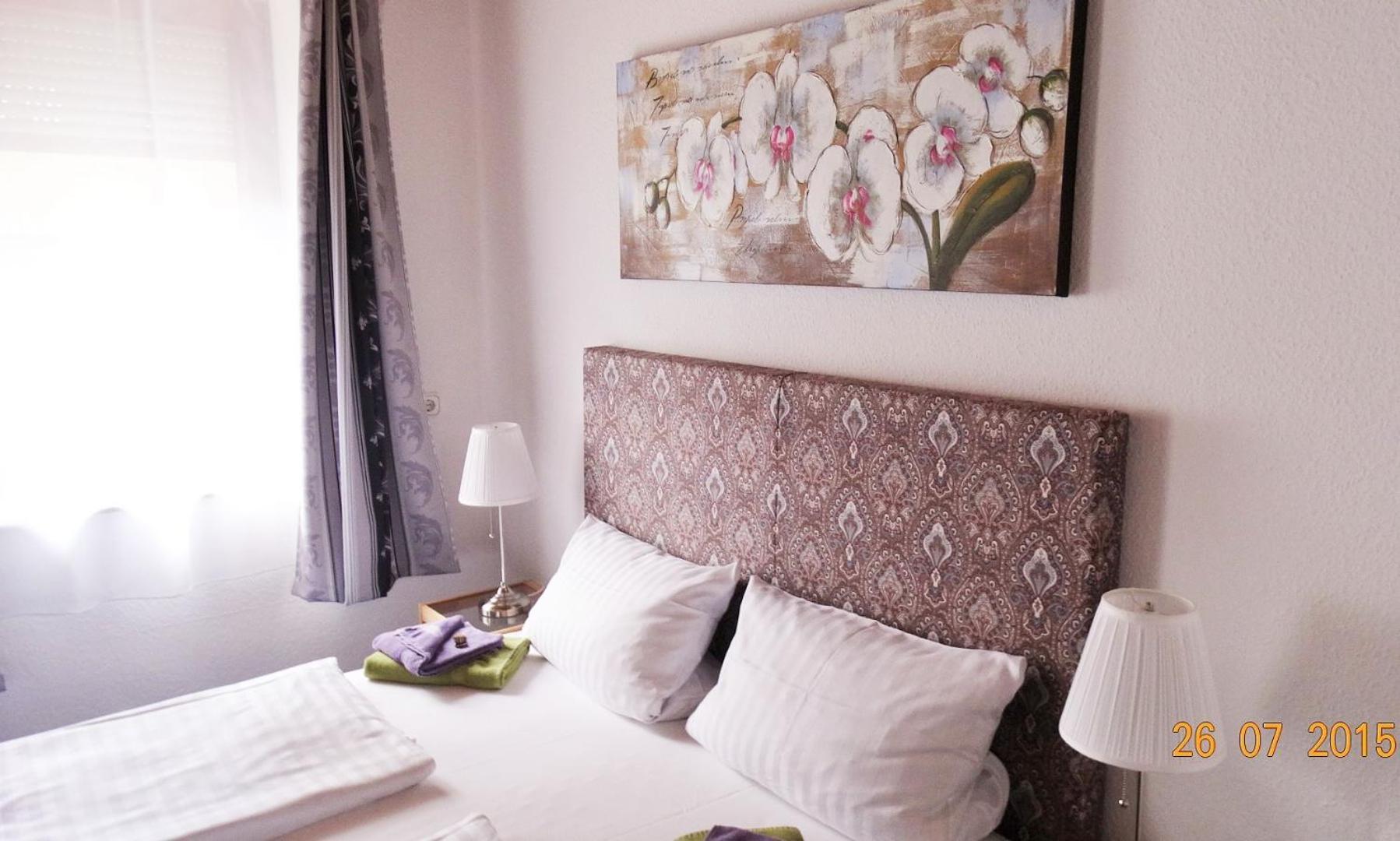 Hotel & Restaurant Arnoldusklause Duren Екстер'єр фото
