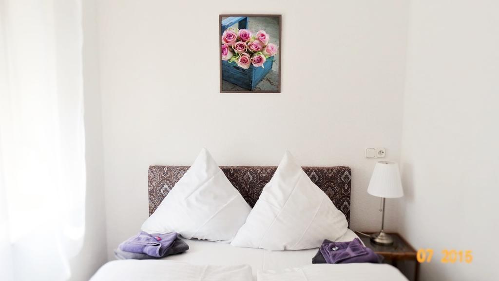 Hotel & Restaurant Arnoldusklause Duren Номер фото
